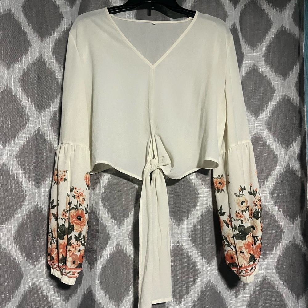 Floral Cream Tie-Front Sheer Verdusa Blouse